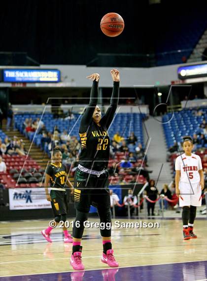 Thumbnail 3 in Antelope vs Vanden (CIF SJS D2 Final) photogallery.