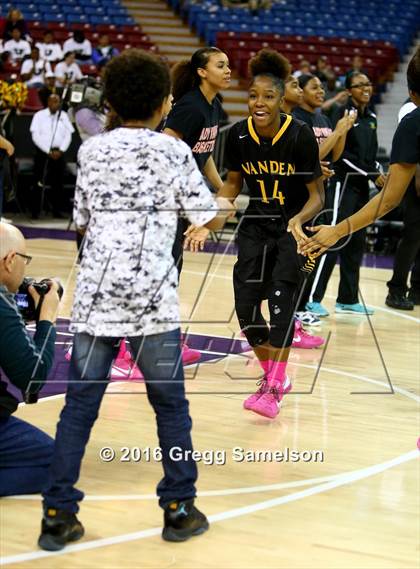 Thumbnail 2 in Antelope vs Vanden (CIF SJS D2 Final) photogallery.