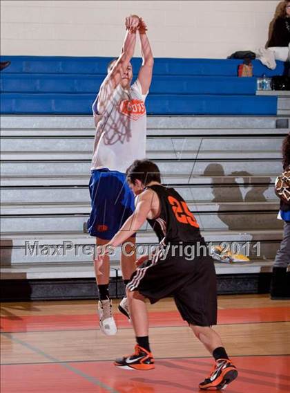 Thumbnail 3 in JV: Lenoir City @ William Blount  photogallery.