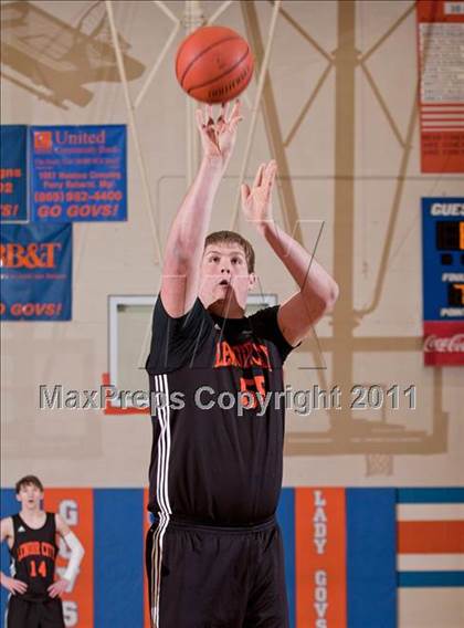 Thumbnail 3 in JV: Lenoir City @ William Blount  photogallery.