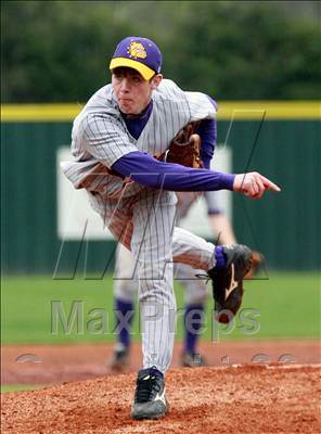 Thumbnail 1 in Smyrna vs Columbia Central photogallery.