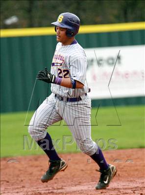 Thumbnail 3 in Smyrna vs Columbia Central photogallery.