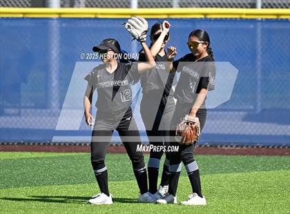 Thumbnail 1 in La Mirada vs. California (La Mirada Classic) photogallery.
