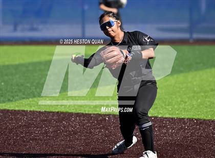 Thumbnail 2 in La Mirada vs. California (La Mirada Classic) photogallery.