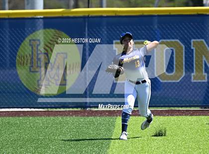 Thumbnail 2 in La Mirada vs. California (La Mirada Classic) photogallery.