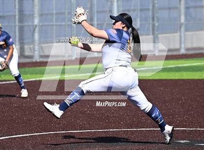 Thumbnail 2 in La Mirada vs. California (La Mirada Classic) photogallery.