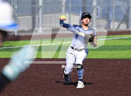 Thumbnail 2 in La Mirada vs. California (La Mirada Classic) photogallery.