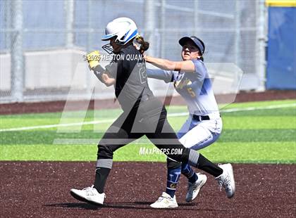 Thumbnail 2 in La Mirada vs. California (La Mirada Classic) photogallery.