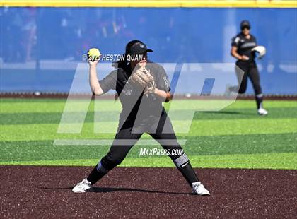 Thumbnail 3 in La Mirada vs. California (La Mirada Classic) photogallery.
