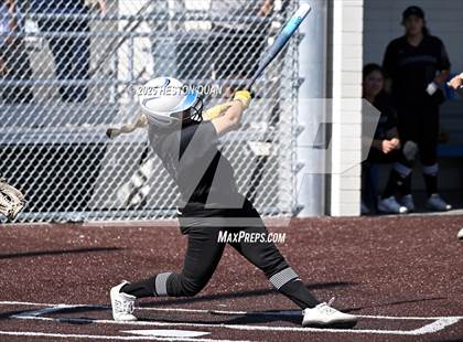 Thumbnail 2 in La Mirada vs. California (La Mirada Classic) photogallery.