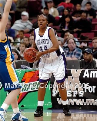 Thumbnail 2 in Bishop Amat vs. Sacramento (CIF State D3 Final) photogallery.