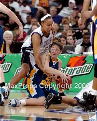 Thumbnail 1 in Bishop Amat vs. Sacramento (CIF State D3 Final) photogallery.