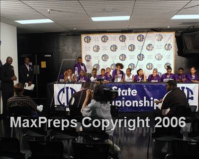Thumbnail 3 in Bishop Amat vs. Sacramento (CIF State D3 Final) photogallery.