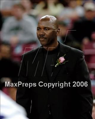 Thumbnail 1 in Bishop Amat vs. Sacramento (CIF State D3 Final) photogallery.