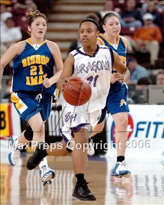 Thumbnail 2 in Bishop Amat vs. Sacramento (CIF State D3 Final) photogallery.