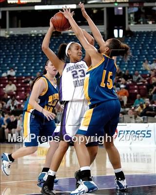 Thumbnail 2 in Bishop Amat vs. Sacramento (CIF State D3 Final) photogallery.