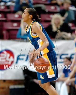 Thumbnail 2 in Bishop Amat vs. Sacramento (CIF State D3 Final) photogallery.