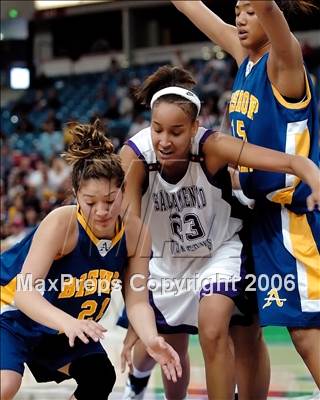 Thumbnail 1 in Bishop Amat vs. Sacramento (CIF State D3 Final) photogallery.