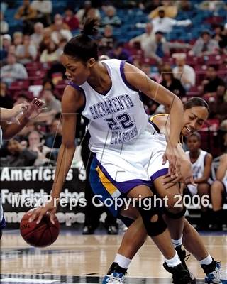 Thumbnail 3 in Bishop Amat vs. Sacramento (CIF State D3 Final) photogallery.