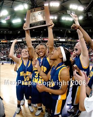 Thumbnail 1 in Bishop Amat vs. Sacramento (CIF State D3 Final) photogallery.