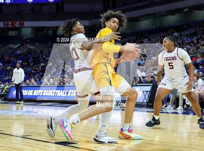 Thumbnail 1 in Silsbee vs. Oak Cliff Faith Family Academy (UIL 4A Basketball Final) photogallery.