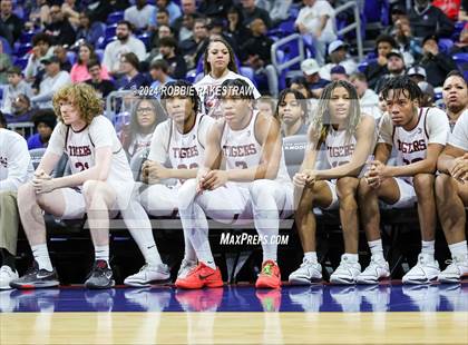 Thumbnail 3 in Silsbee vs. Oak Cliff Faith Family Academy (UIL 4A Basketball Final) photogallery.
