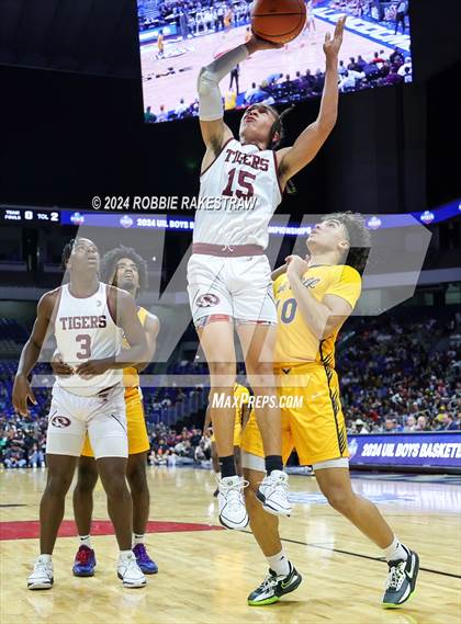 Thumbnail 3 in Silsbee vs. Oak Cliff Faith Family Academy (UIL 4A Basketball Final) photogallery.