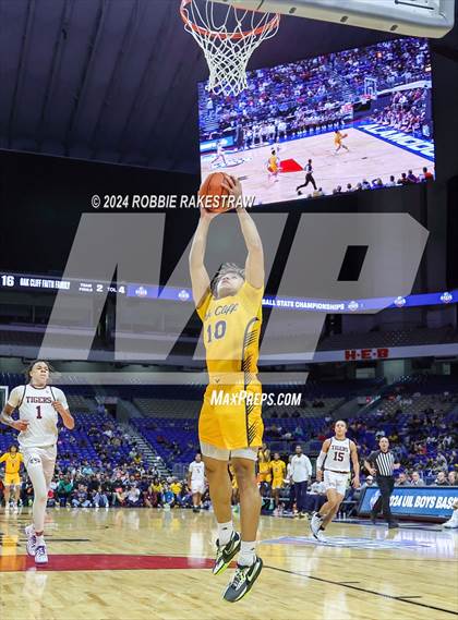 Thumbnail 3 in Silsbee vs. Oak Cliff Faith Family Academy (UIL 4A Basketball Final) photogallery.