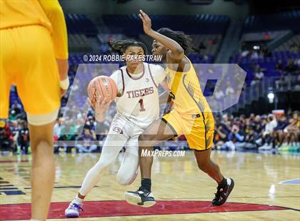 Thumbnail 1 in Silsbee vs. Oak Cliff Faith Family Academy (UIL 4A Basketball Final) photogallery.