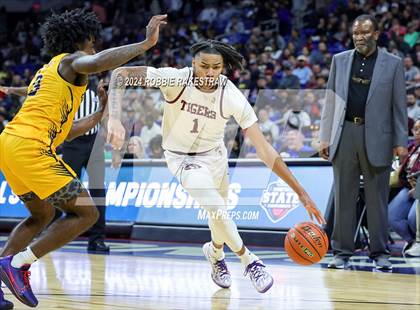 Thumbnail 1 in Silsbee vs. Oak Cliff Faith Family Academy (UIL 4A Basketball Final) photogallery.