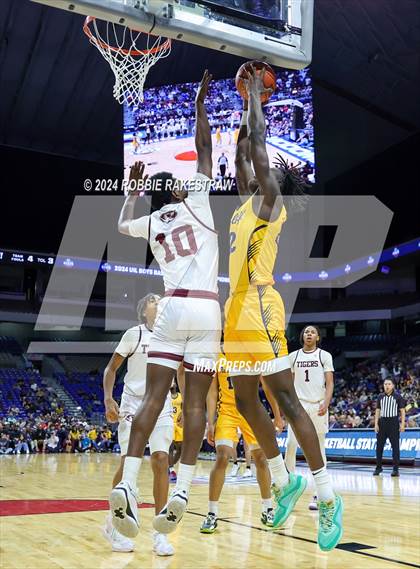 Thumbnail 2 in Silsbee vs. Oak Cliff Faith Family Academy (UIL 4A Basketball Final) photogallery.
