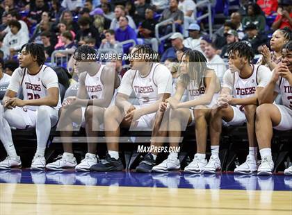 Thumbnail 1 in Silsbee vs. Oak Cliff Faith Family Academy (UIL 4A Basketball Final) photogallery.