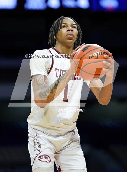 Thumbnail 1 in Silsbee vs. Oak Cliff Faith Family Academy (UIL 4A Basketball Final) photogallery.