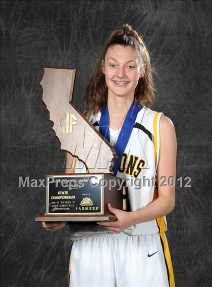 Thumbnail 2 in Bishop O'Dowd (CIF State D3 Award Photos) photogallery.