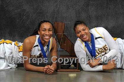 Thumbnail 2 in Bishop O'Dowd (CIF State D3 Award Photos) photogallery.