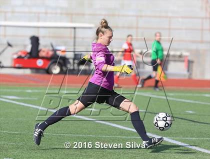 Thumbnail 3 in Cathedral Catholic vs. Palos Verdes (CIF SoCal Regional D2 Final)   photogallery.