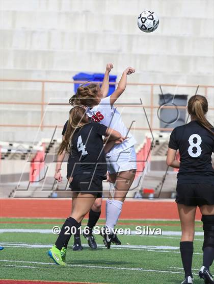 Thumbnail 2 in Cathedral Catholic vs. Palos Verdes (CIF SoCal Regional D2 Final)   photogallery.
