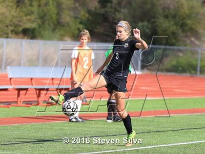 Thumbnail 3 in Cathedral Catholic vs. Palos Verdes (CIF SoCal Regional D2 Final)   photogallery.