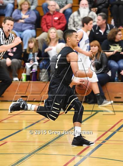 Thumbnail 1 in Windsor vs. Cardinal Newman (Brett Callan Memorial Tournament) photogallery.
