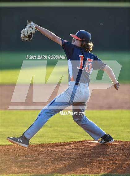 Thumbnail 3 in Seven Lakes @ Katy photogallery.