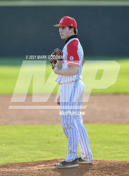Thumbnail 3 in Seven Lakes @ Katy photogallery.