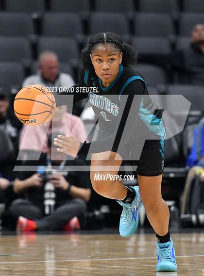 Thumbnail 2 in Santiago vs. Oakland Tech (CIF State D1 Final) photogallery.