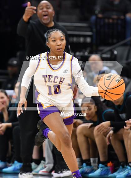 Thumbnail 1 in Santiago vs. Oakland Tech (CIF State D1 Final) photogallery.