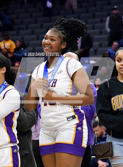 Thumbnail 2 in Santiago vs. Oakland Tech (CIF State D1 Final) photogallery.