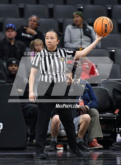 Thumbnail 3 in Santiago vs. Oakland Tech (CIF State D1 Final) photogallery.