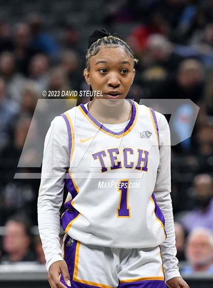 Thumbnail 3 in Santiago vs. Oakland Tech (CIF State D1 Final) photogallery.