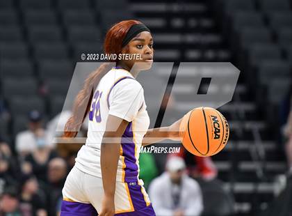 Thumbnail 2 in Santiago vs. Oakland Tech (CIF State D1 Final) photogallery.