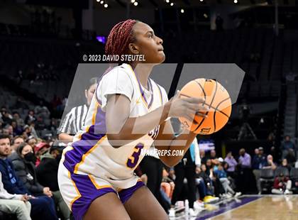 Thumbnail 2 in Santiago vs. Oakland Tech (CIF State D1 Final) photogallery.