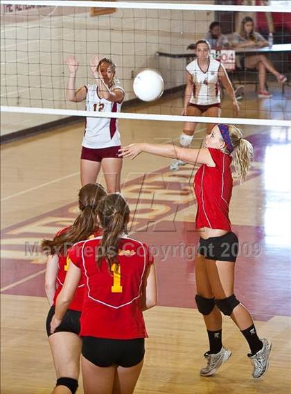 Thumbnail 2 in Palm Desert vs Mission Hills (Palm Desert Varsity Tournament) photogallery.