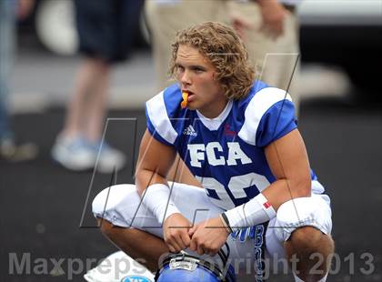 Thumbnail 2 in FCA Heart of a Champion All-Star Game photogallery.
